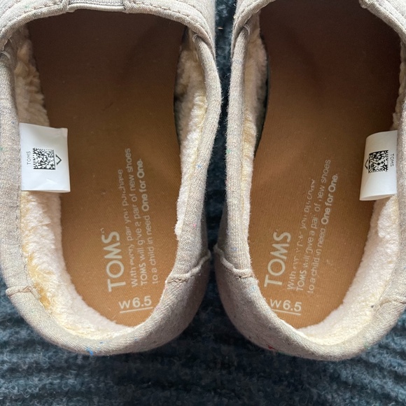 TOMS Embroidered Reindeer Seasonal Classic Alpargata - 6.5 - Picture 8 of 11